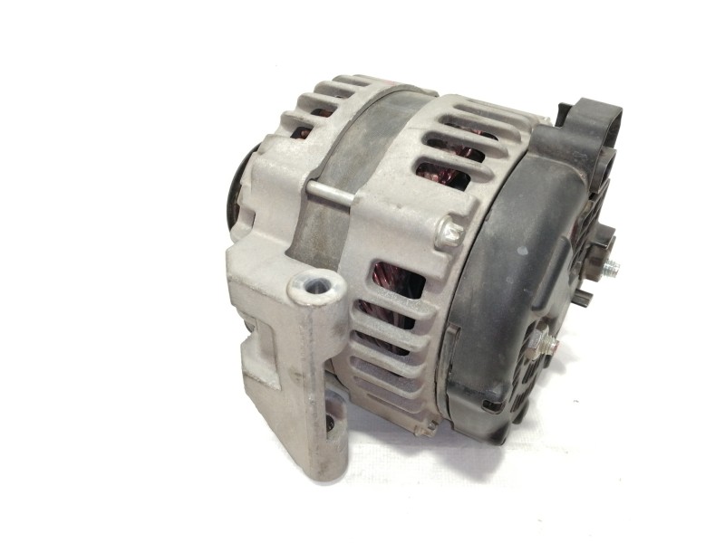 Recambio de alternador para opel mokka selective referencia OEM IAM 94509655  