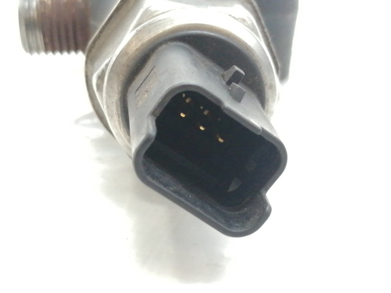 Recambio de rampa inyectora para citroën berlingo 1.6 hdi 75 xtr referencia OEM IAM 9654592680  