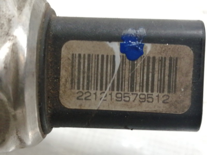 Recambio de rampa inyectora para citroën berlingo 1.6 hdi 75 xtr referencia OEM IAM 9654592680  