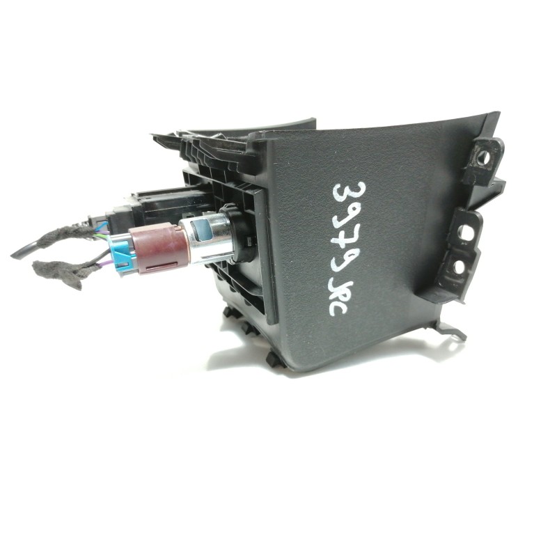 Recambio de moldura para opel mokka selective referencia OEM IAM 95080702  