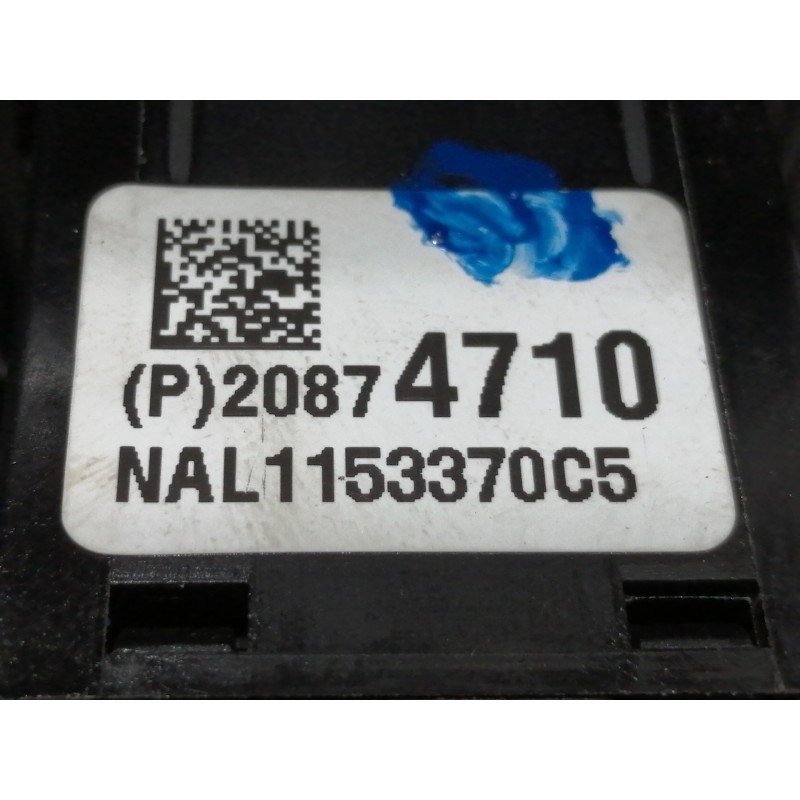 Recambio de moldura para opel mokka selective referencia OEM IAM 95080702  