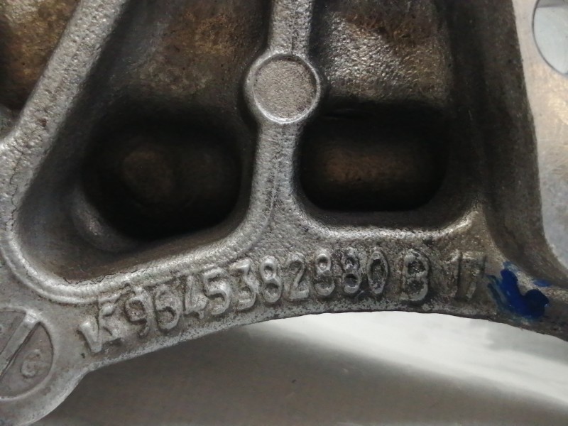Recambio de soporte motor derecho para citroën berlingo 1.6 hdi 75 xtr referencia OEM IAM 9645382880  
