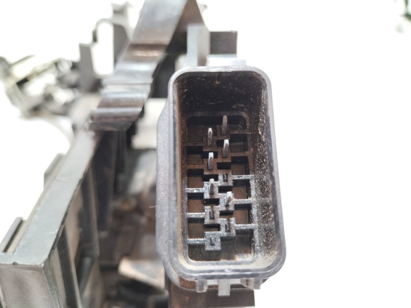 Recambio de cerradura puerta delantera derecha para ford focus berlina (cap) ambiente (d) referencia OEM IAM 3M5AR21812AK  