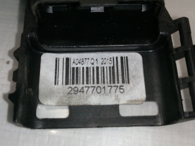 Recambio de cerradura puerta trasera derecha para citroën c4 cactus business referencia OEM IAM 016903  