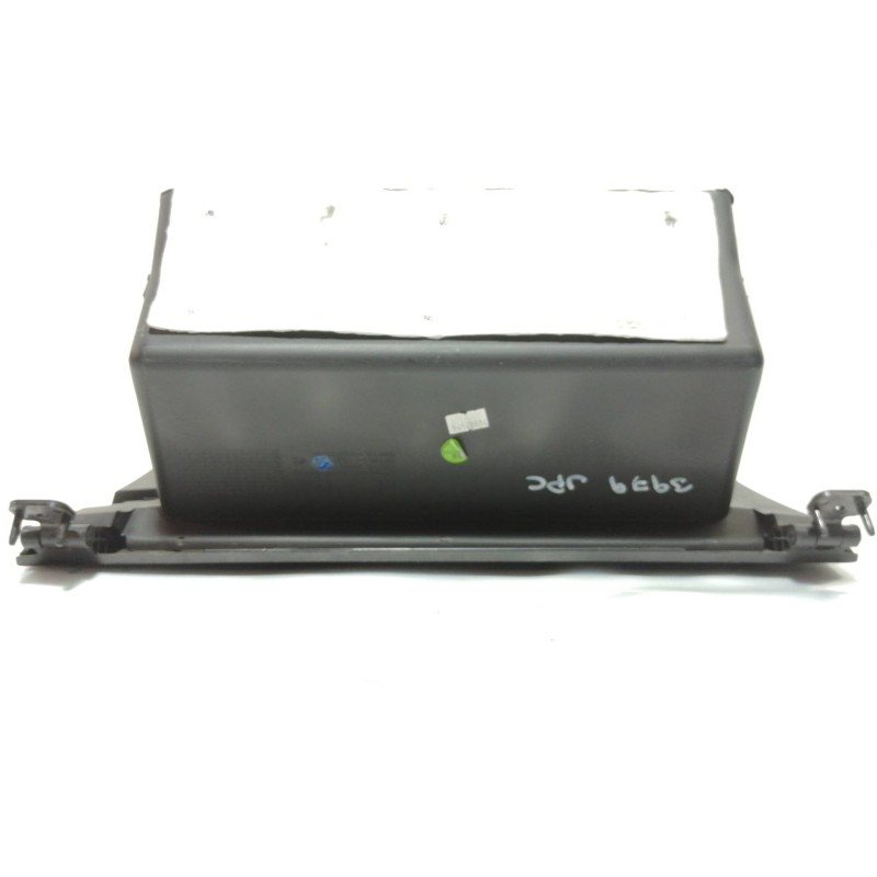 Recambio de guantera para opel mokka selective referencia OEM IAM AXB88015  