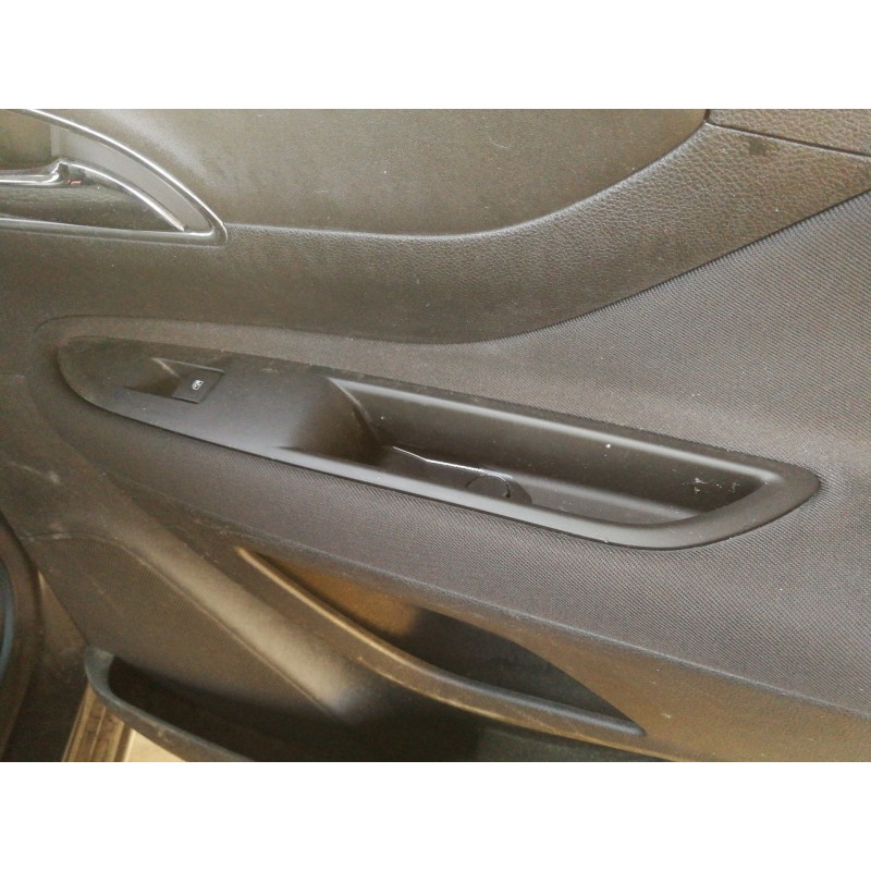 Recambio de mando elevalunas trasero derecho para opel mokka selective referencia OEM IAM 94537607  