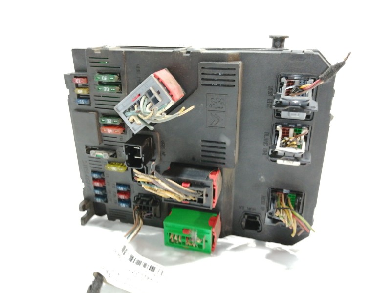 Recambio de caja reles / fusibles para peugeot 206 berlina x-line referencia OEM IAM 9650584680  