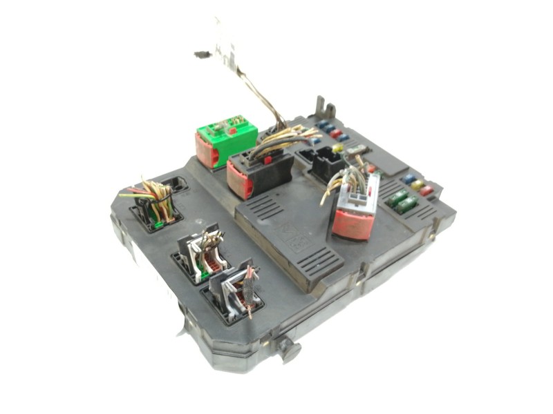 Recambio de caja reles / fusibles para peugeot 206 berlina x-line referencia OEM IAM 9650584680  