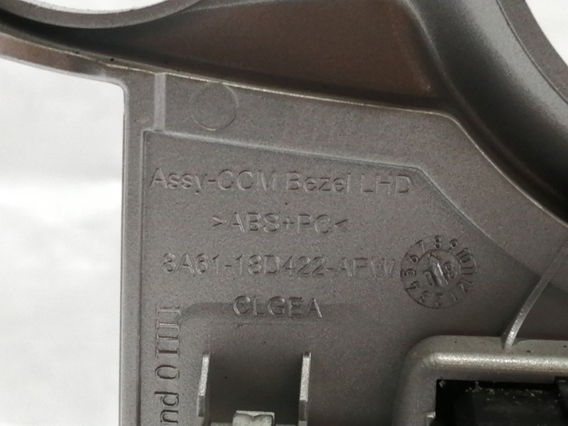 Recambio de moldura para ford fiesta (cb1) ghia referencia OEM IAM 8A6118D422AFW  