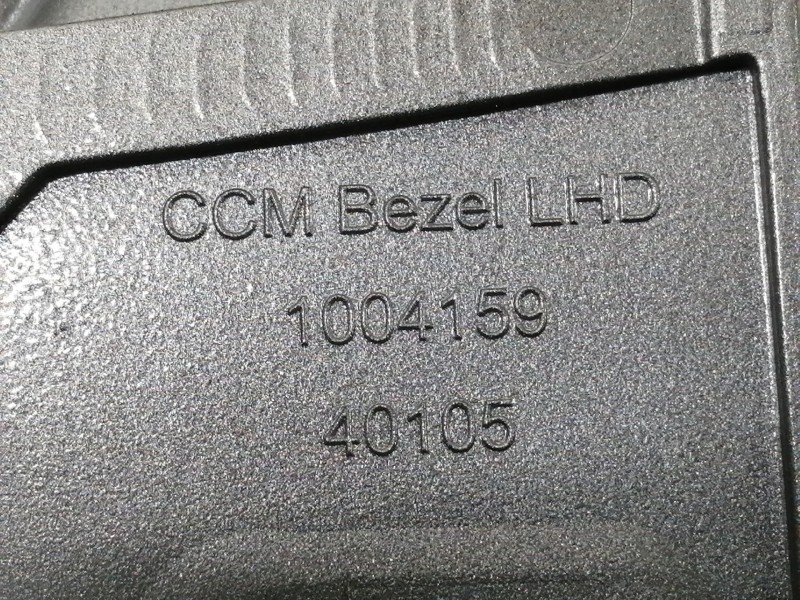 Recambio de moldura para ford fiesta (cb1) ghia referencia OEM IAM 8A6118D422AFW  