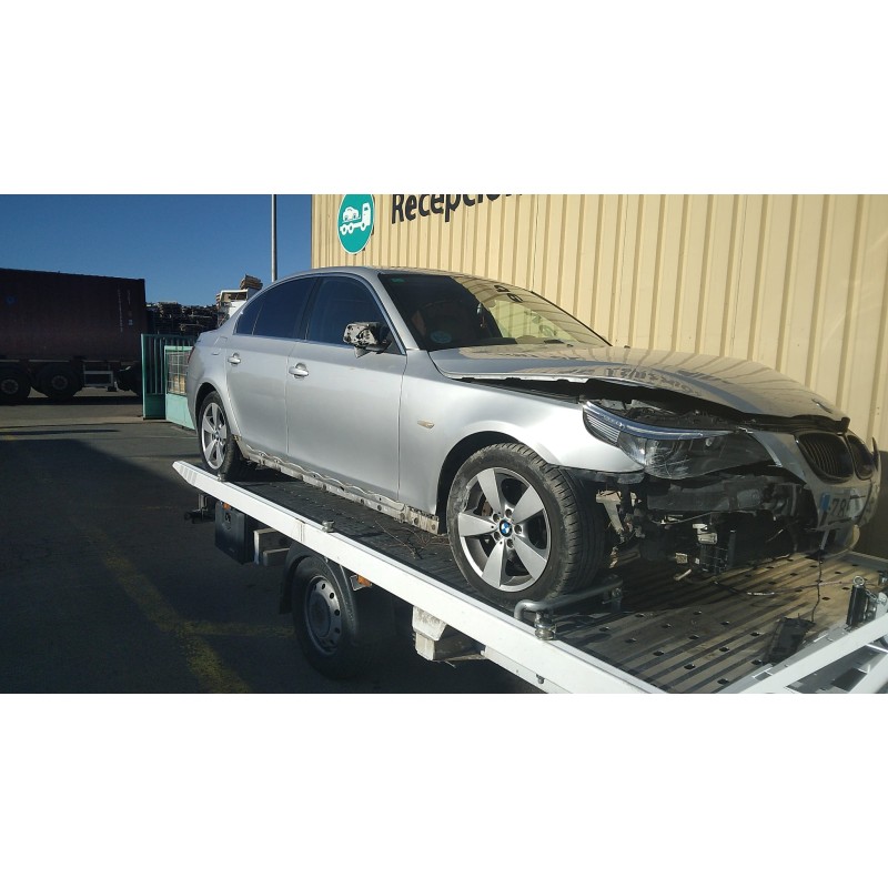 BMW 5 (E60)