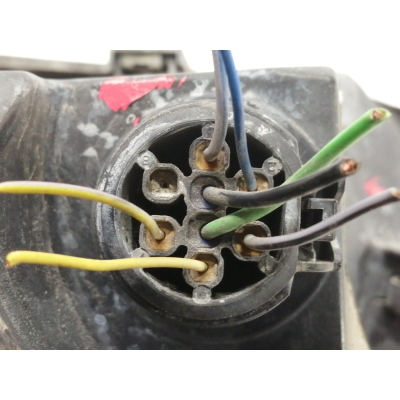Recambio de faro derecho para peugeot bipper básico referencia OEM IAM 45560393  