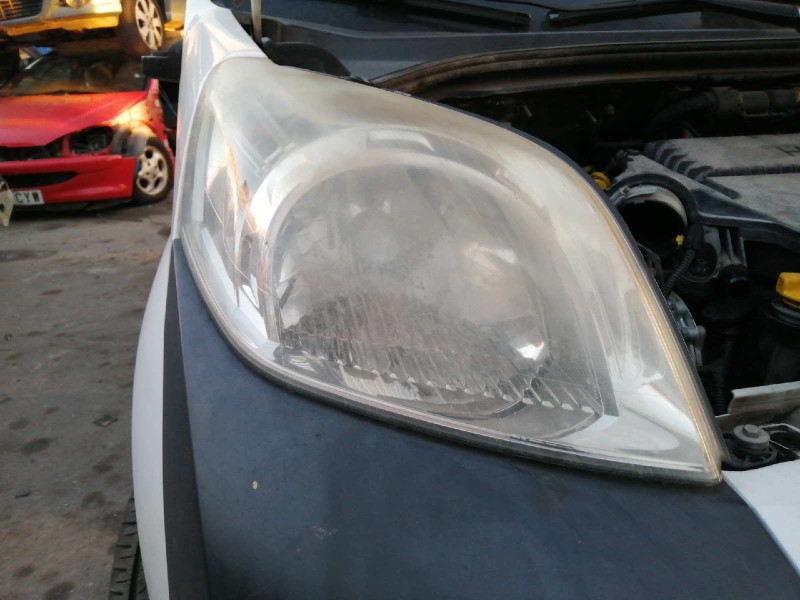 Recambio de faro derecho para peugeot bipper básico referencia OEM IAM 45560393  