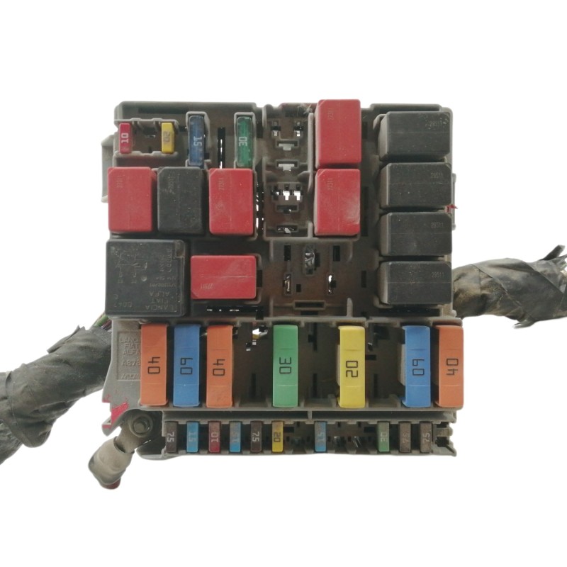 Recambio de caja reles / fusibles para peugeot bipper básico referencia OEM IAM 51905216  