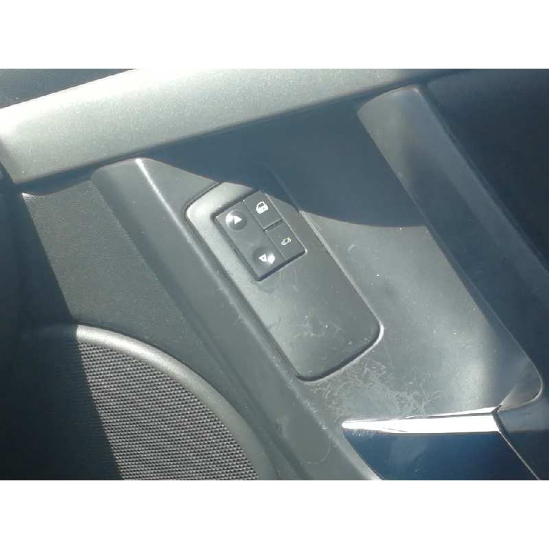 Recambio de mando elevalunas delantero derecho para opel vectra c berlina comfort referencia OEM IAM 24453571  