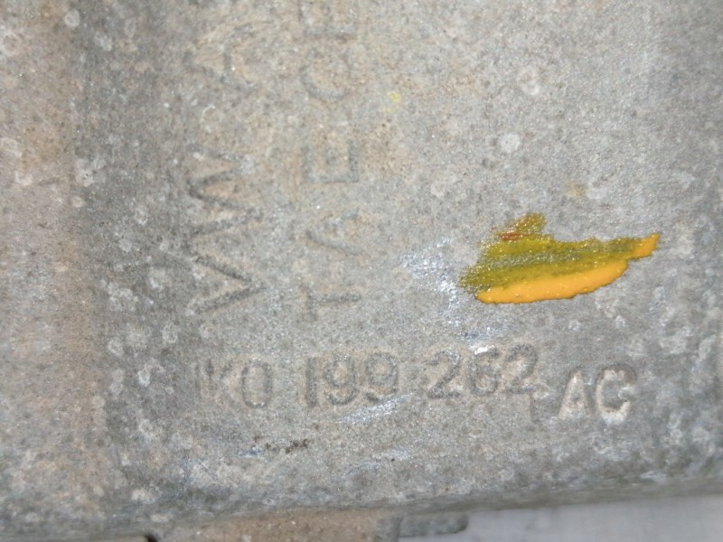 Recambio de soporte motor derecho para audi a3 (8p) 1.6 ambiente referencia OEM IAM 1K0199262  