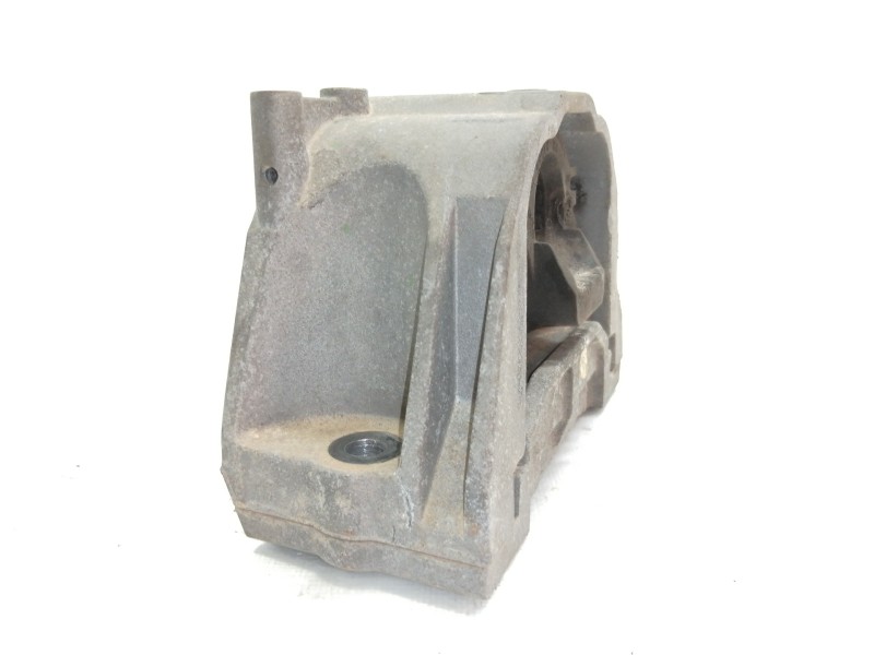Recambio de soporte motor derecho para audi a3 (8p) 1.6 ambiente referencia OEM IAM 1K0199262  