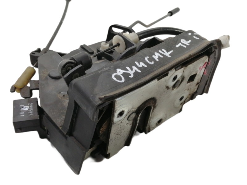 Recambio de cerradura puerta trasera izquierda para bmw x5 (e53) 3.0d referencia OEM IAM 8402601  