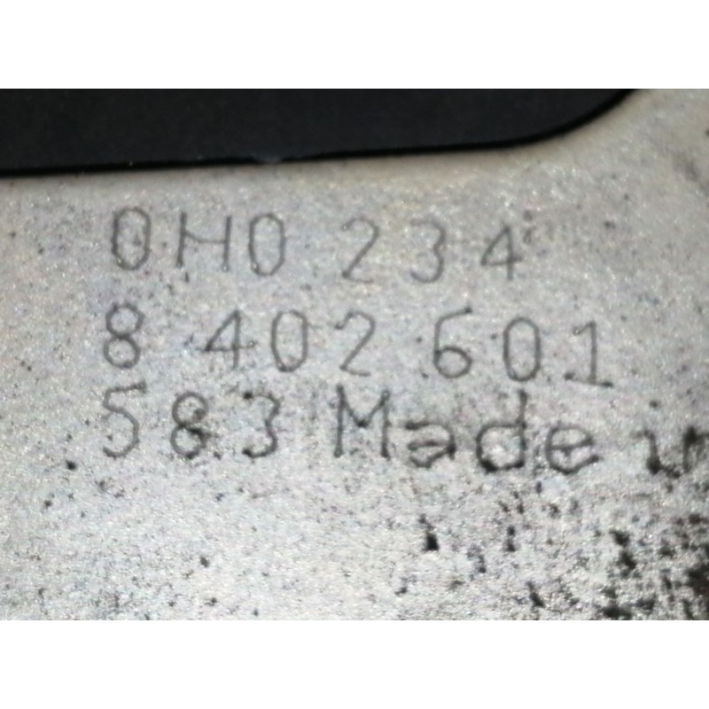 Recambio de cerradura puerta trasera izquierda para bmw x5 (e53) 3.0d referencia OEM IAM 8402601  