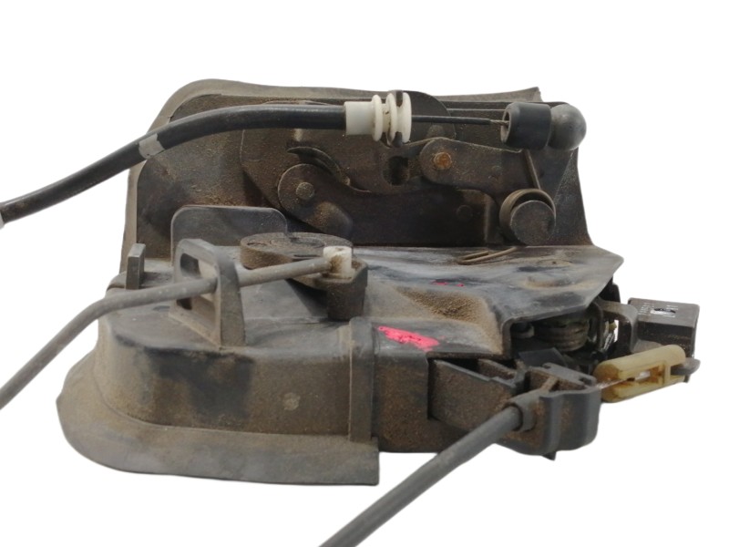 Recambio de cerradura puerta trasera izquierda para bmw x5 (e53) 3.0d referencia OEM IAM 8402601  