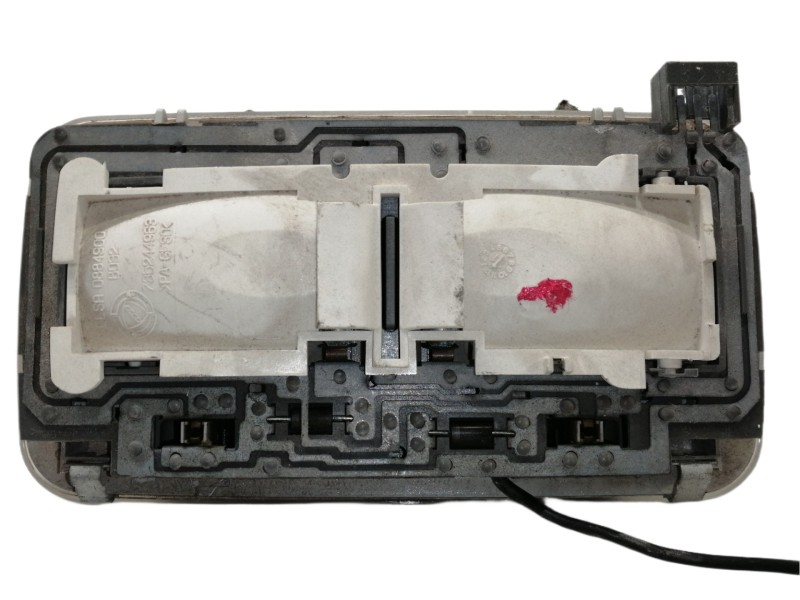 Recambio de luz interior para peugeot bipper básico referencia OEM IAM 735244963  