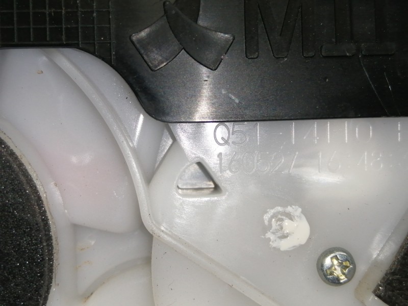 Recambio de cerradura puerta trasera derecha para toyota prius (zvw50) basis referencia OEM IAM Q5114110  