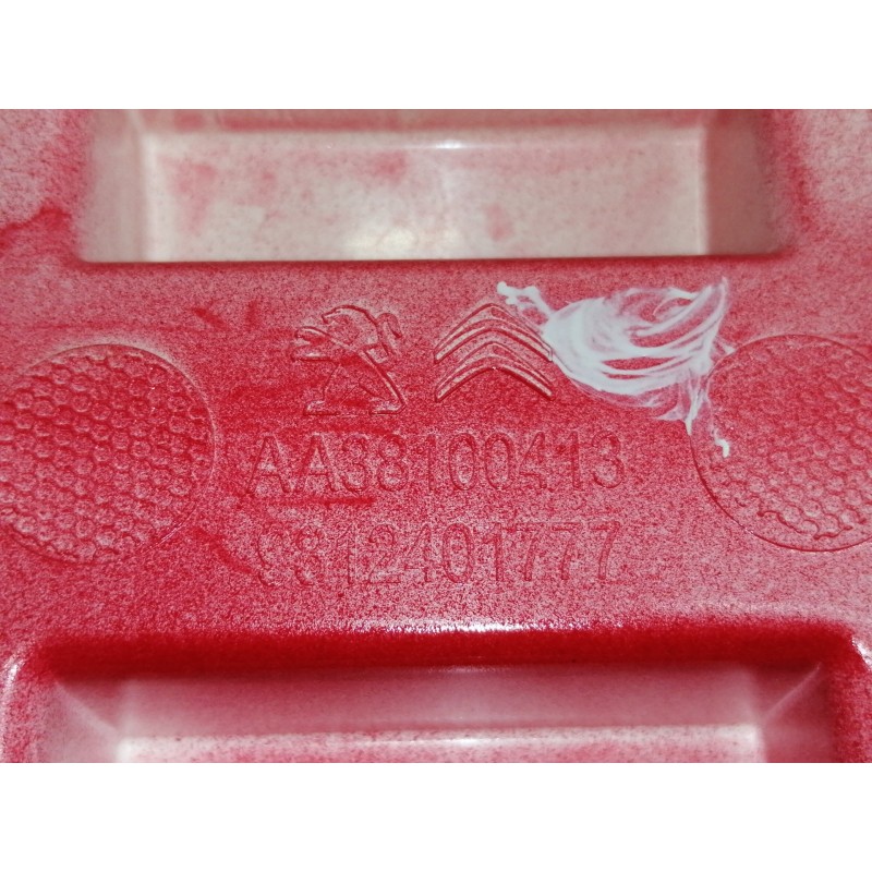 Recambio de moldura para citroën c3 shine referencia OEM IAM 9812401777  