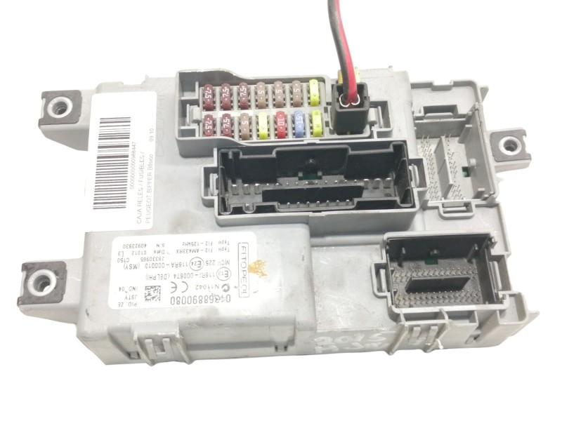 Recambio de caja reles / fusibles para peugeot bipper básico referencia OEM IAM 01368890080  