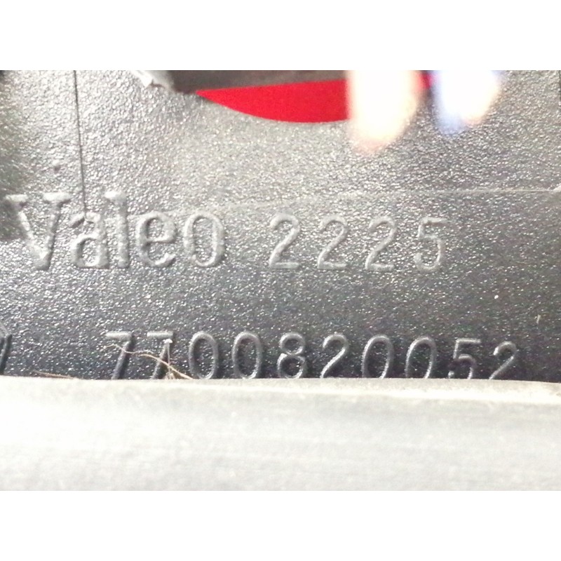 Recambio de piloto trasero izquierdo para renault laguna (b56) 1.8 rn (b56b) referencia OEM IAM 7700820052  