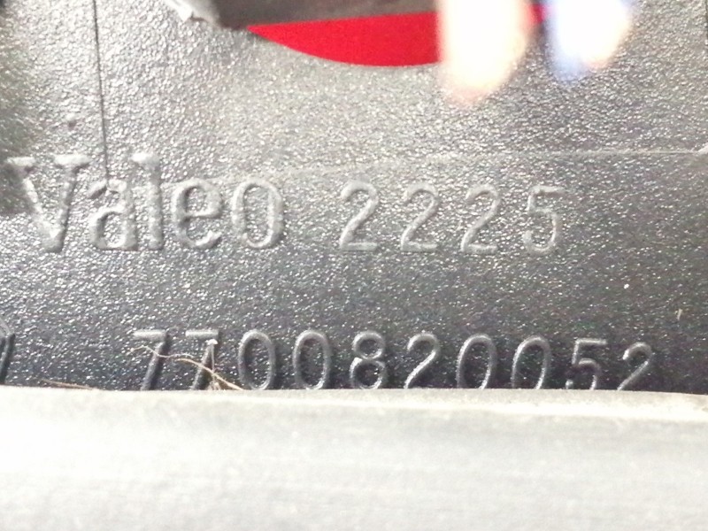 Recambio de piloto trasero izquierdo para renault laguna (b56) 1.8 rn (b56b) referencia OEM IAM 7700820052  