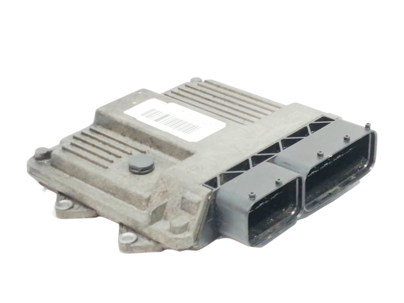 Recambio de centralita motor uce para fiat punto berlina (188) 1.3 jtd classic referencia OEM IAM 55186608  