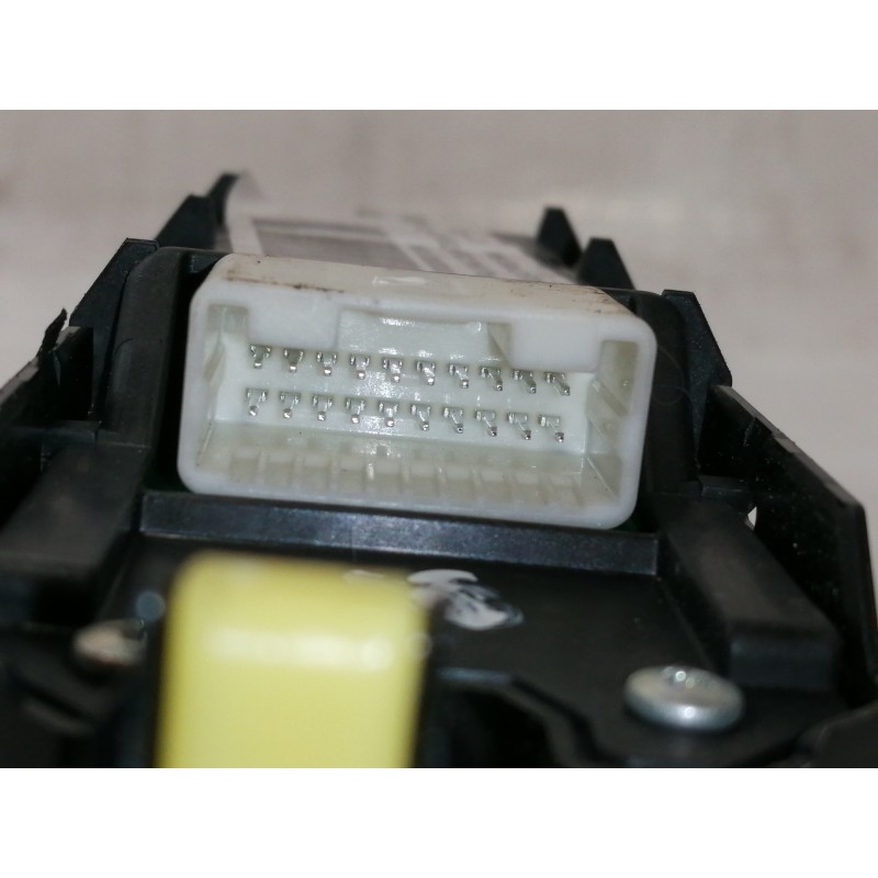 Recambio de mando elevalunas delantero izquierdo para toyota prius (zvw50) basis referencia OEM IAM 7423247200  