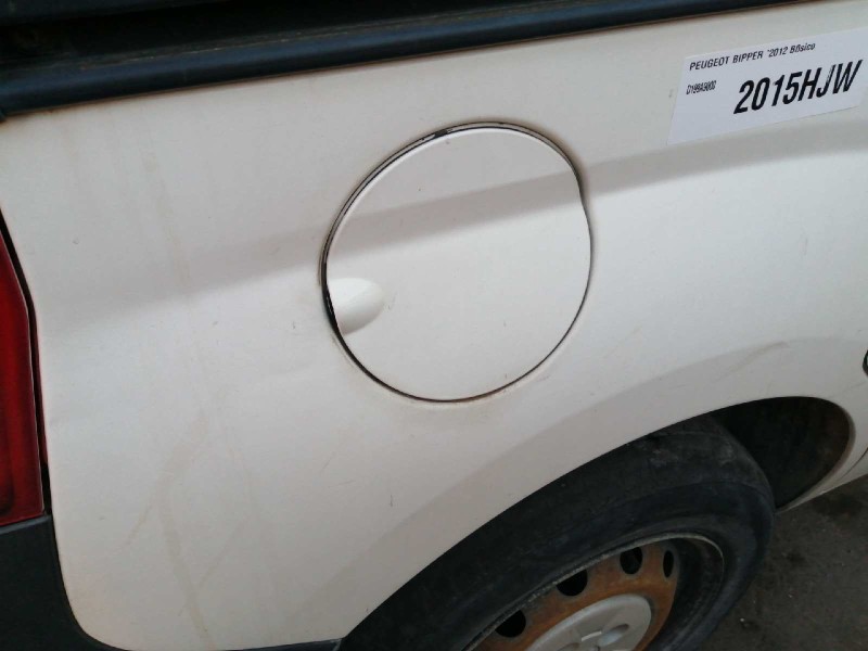 Recambio de tapa exterior combustible para peugeot bipper básico referencia OEM IAM 1353354080  