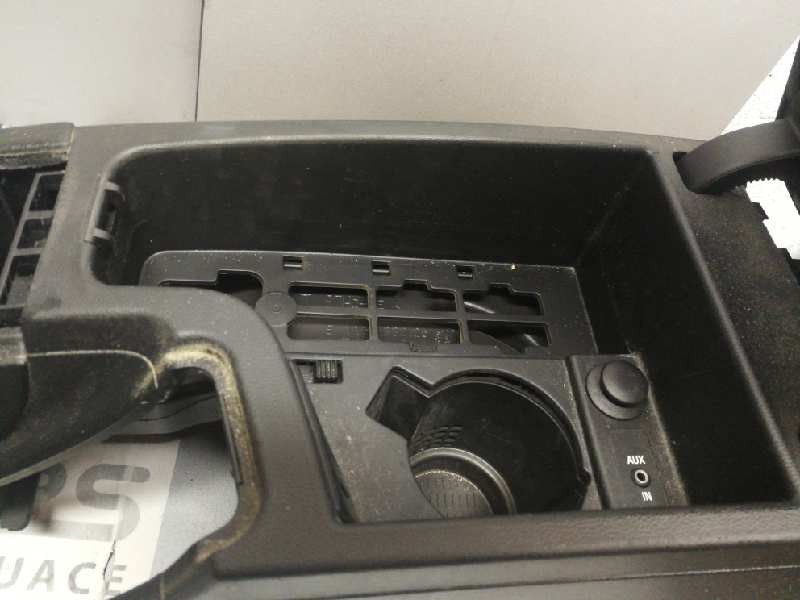 Recambio de apoyabrazos central para bmw serie 3 berlina (e90) 320d referencia OEM IAM 08539841 08539841 