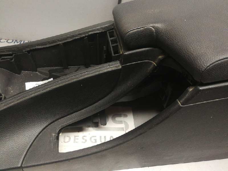 Recambio de apoyabrazos central para bmw serie 3 berlina (e90) 320d referencia OEM IAM 08539841 08539841 
