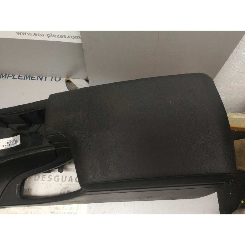 Recambio de apoyabrazos central para bmw serie 3 berlina (e90) 320d referencia OEM IAM 08539841 08539841 