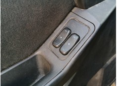 Recambio de mando elevalunas delantero izquierdo para opel meriva cosmo referencia OEM IAM 13363202 24409205  2
