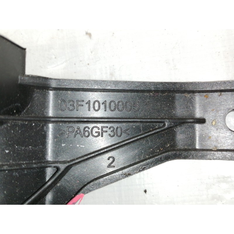 Recambio de apoyabrazos central para bmw serie 5 lim. (f10) 530d xdrive referencia OEM IAM 03F10100051 921689313 