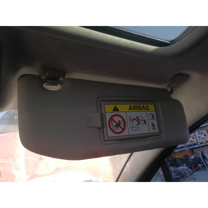 Recambio de parasol derecho para citroën c3 shine referencia OEM IAM 98100807BJ  