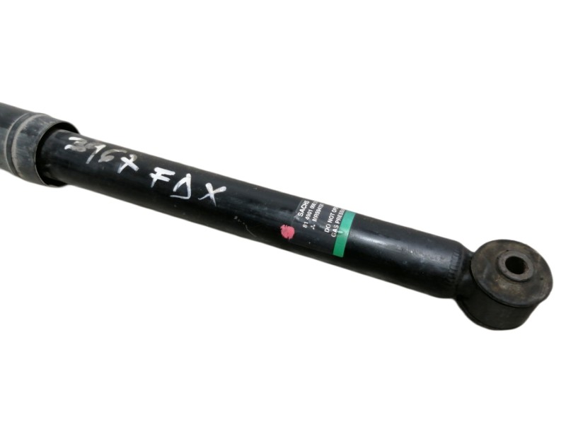 Recambio de amortiguador trasero derecho para mitsubishi colt berlina 5 (z30a) 1.5 di-d insport referencia OEM IAM 814901000218 