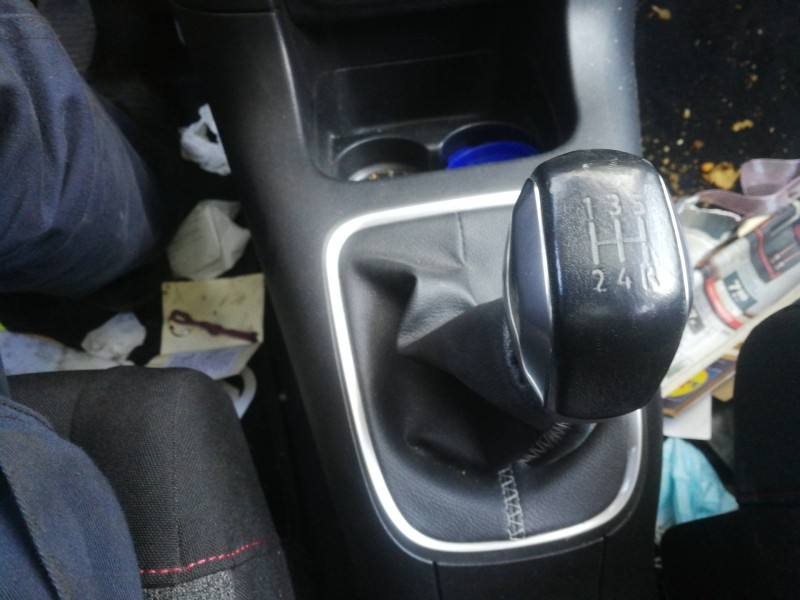 Recambio de pomo palanca cambio para citroën c3 shine referencia OEM IAM 9808161780  