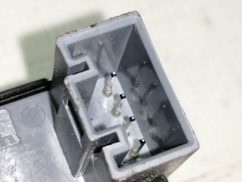 Recambio de mando elevalunas trasero derecho para seat leon (1p1) reference referencia OEM IAM 156023181  