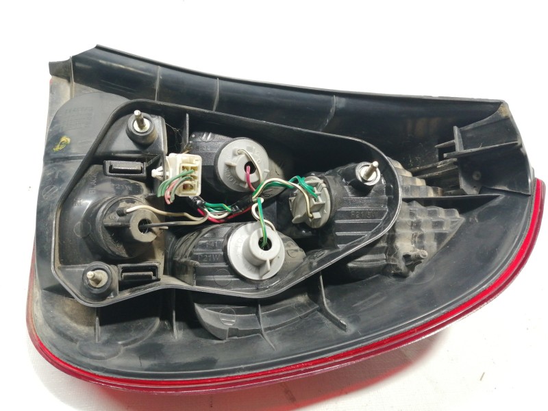 Recambio de piloto trasero izquierdo para toyota corolla (e11) 2.0 d linea luna (3-ptas.) referencia OEM IAM   