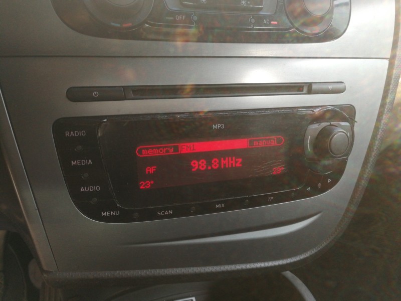 Recambio de sistema audio / radio cd para seat leon (1p1) reference referencia OEM IAM 8157648216366  