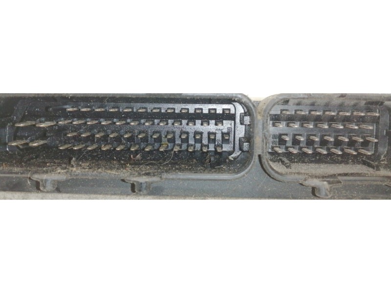 Recambio de centralita motor uce para volkswagen golf iv berlina (1j1) 1.6 referencia OEM IAM 06A906019AK  