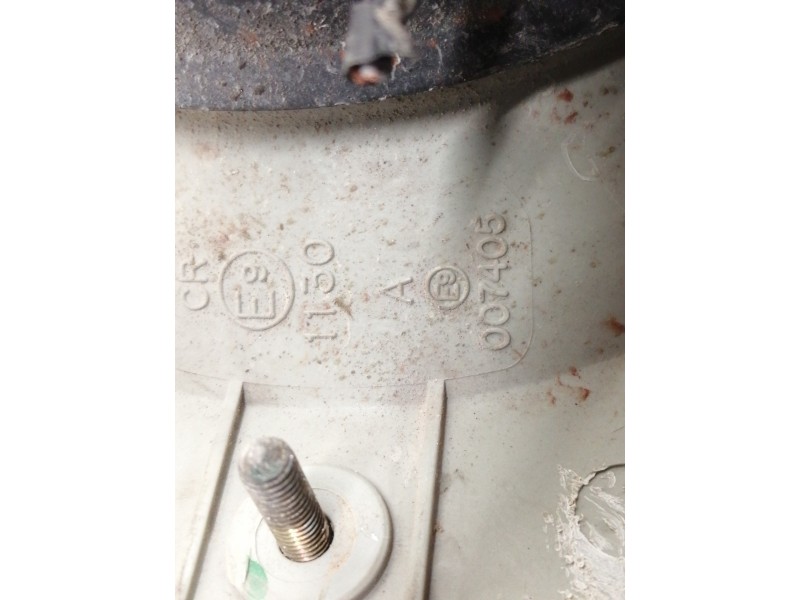 Recambio de faro derecho para seat marbella ce referencia OEM IAM 67628120 007405 1130