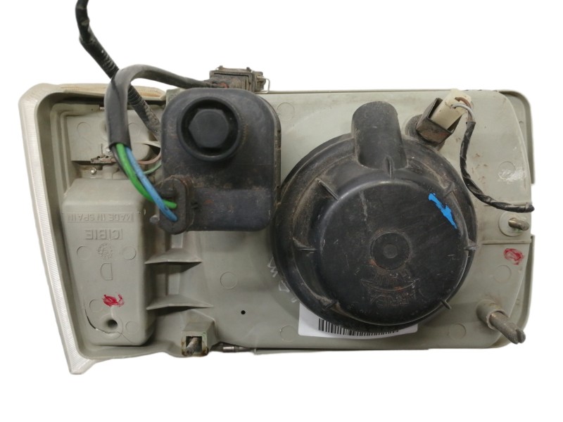 Recambio de faro derecho para seat marbella ce referencia OEM IAM 67628120 007405 1130