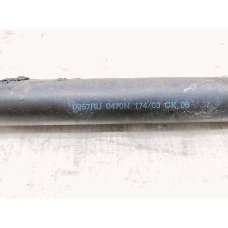 Recambio de amortiguadores maletero / porton para audi a3 (8p) 2.0 fsi ambiente referencia OEM IAM 0957RU 0470N 8P3827552 