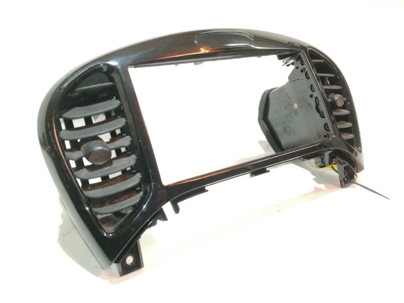 Recambio de rejilla aireadora para nissan juke (f15) tekna premium referencia OEM IAM 687501KE0A 68260BX80A 