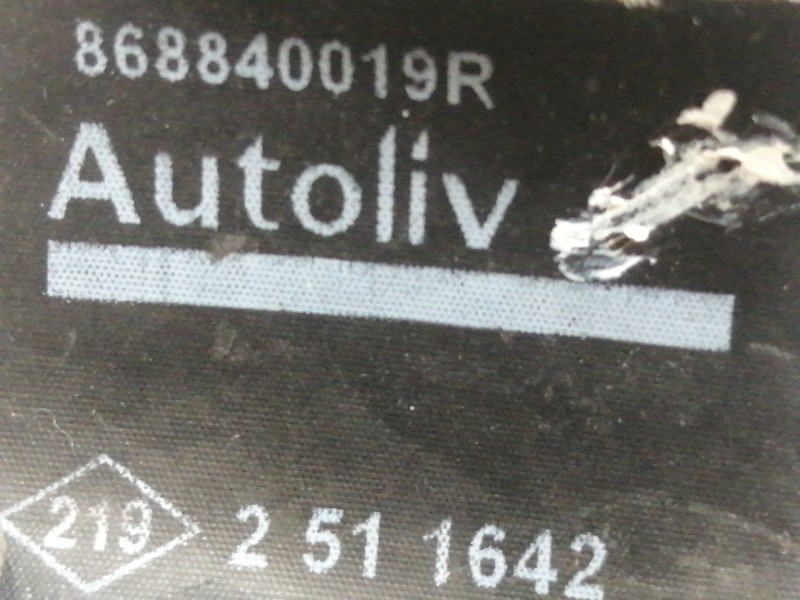 Recambio de cinturon seguridad delantero derecho para renault master kombi l2h2 3,3t referencia OEM IAM 868840019R  